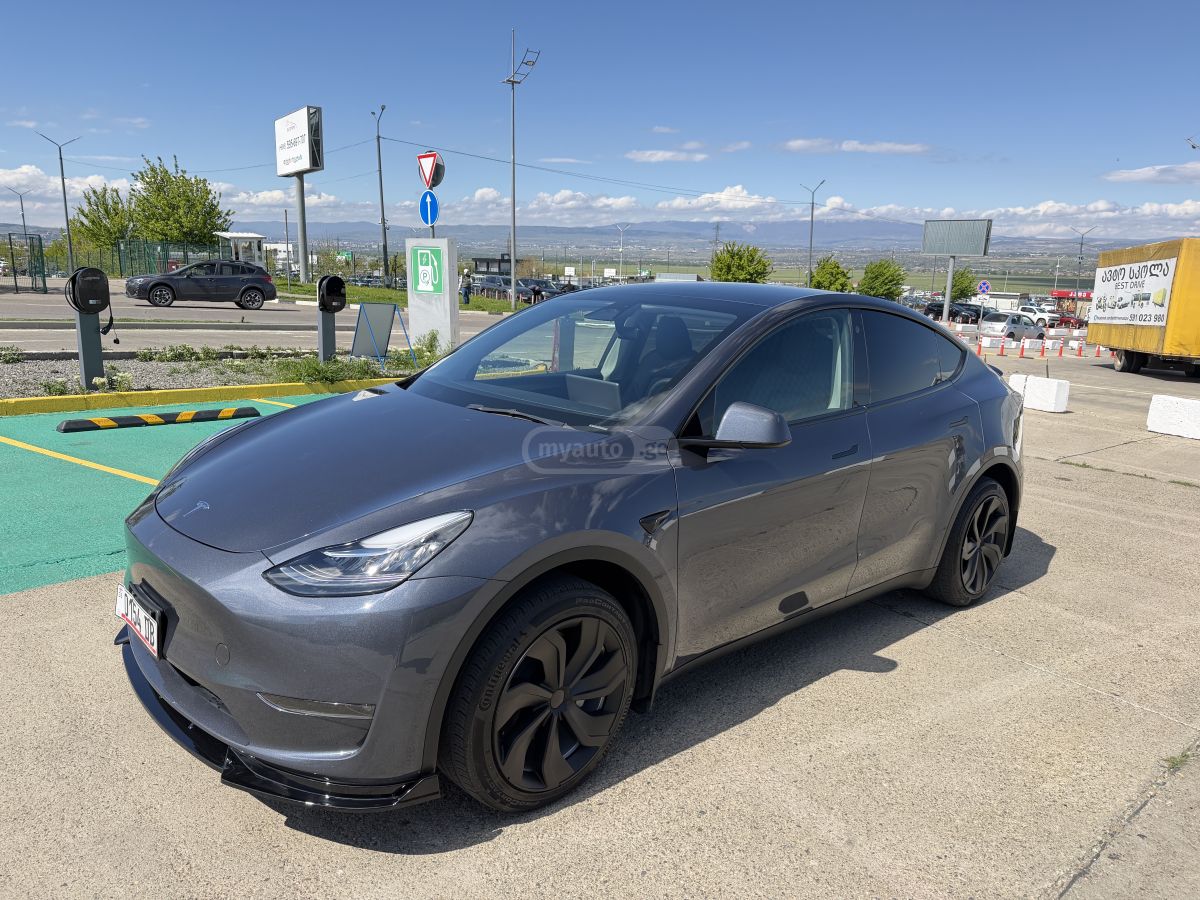 Tesla Model Y - фото 5