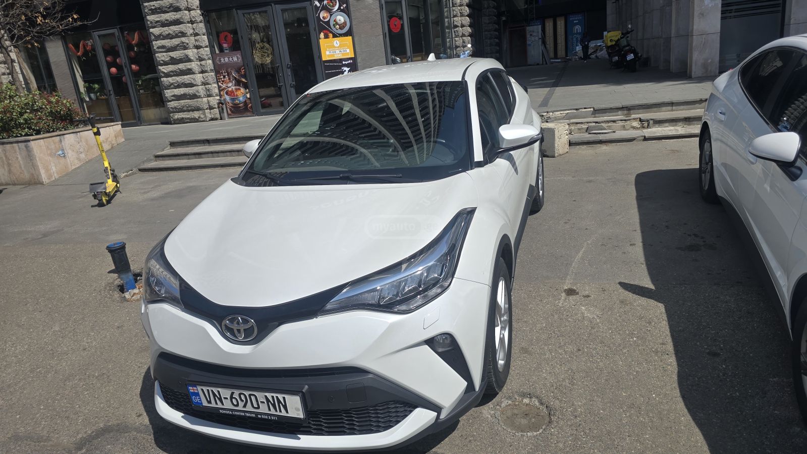 Toyota CHR - фото 1