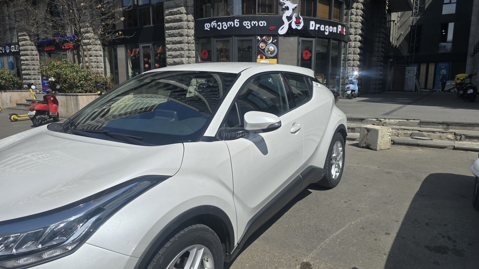 Toyota CHR - фото 2