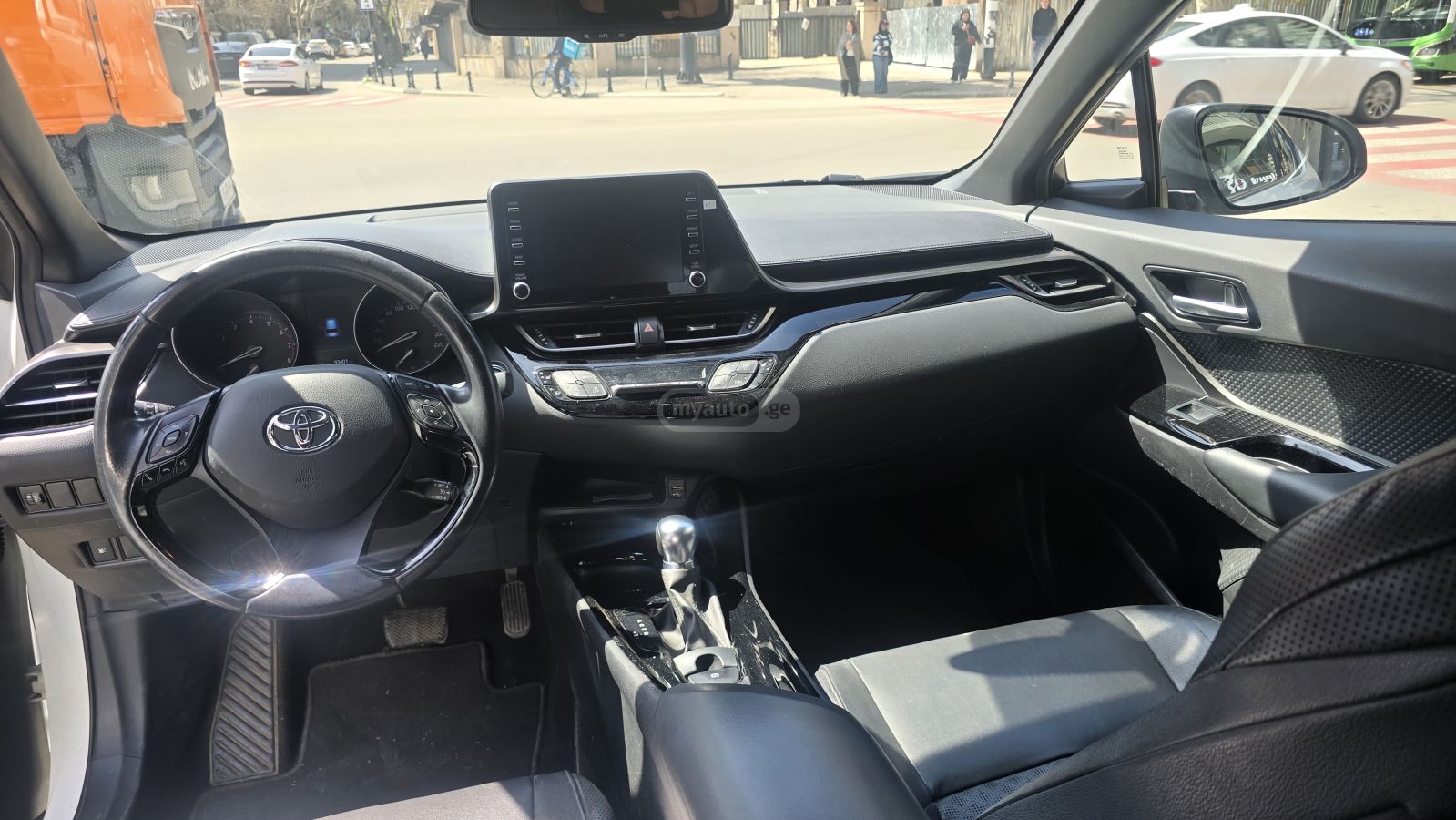 Toyota CHR - фото 9