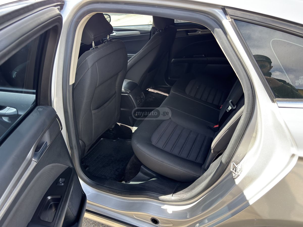 Ford Fusion - фото 5