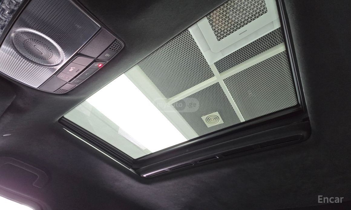 Mercedes-Benz Base AMG G 63 4dr All-Wheel Dr — миниатюра 13