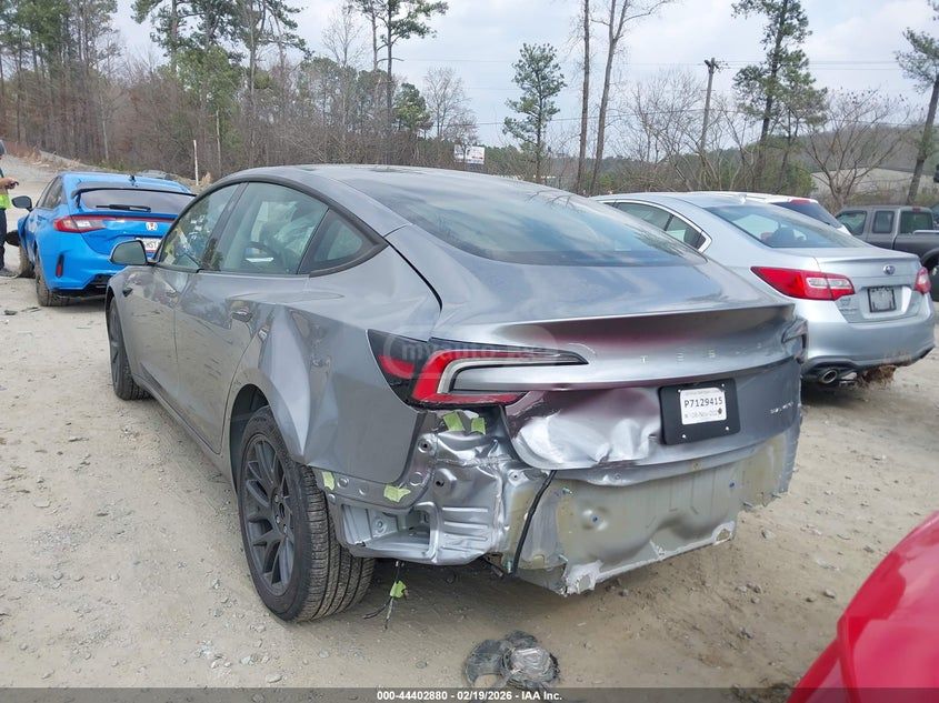 Tesla Model 3 2025 — миниатюра 3