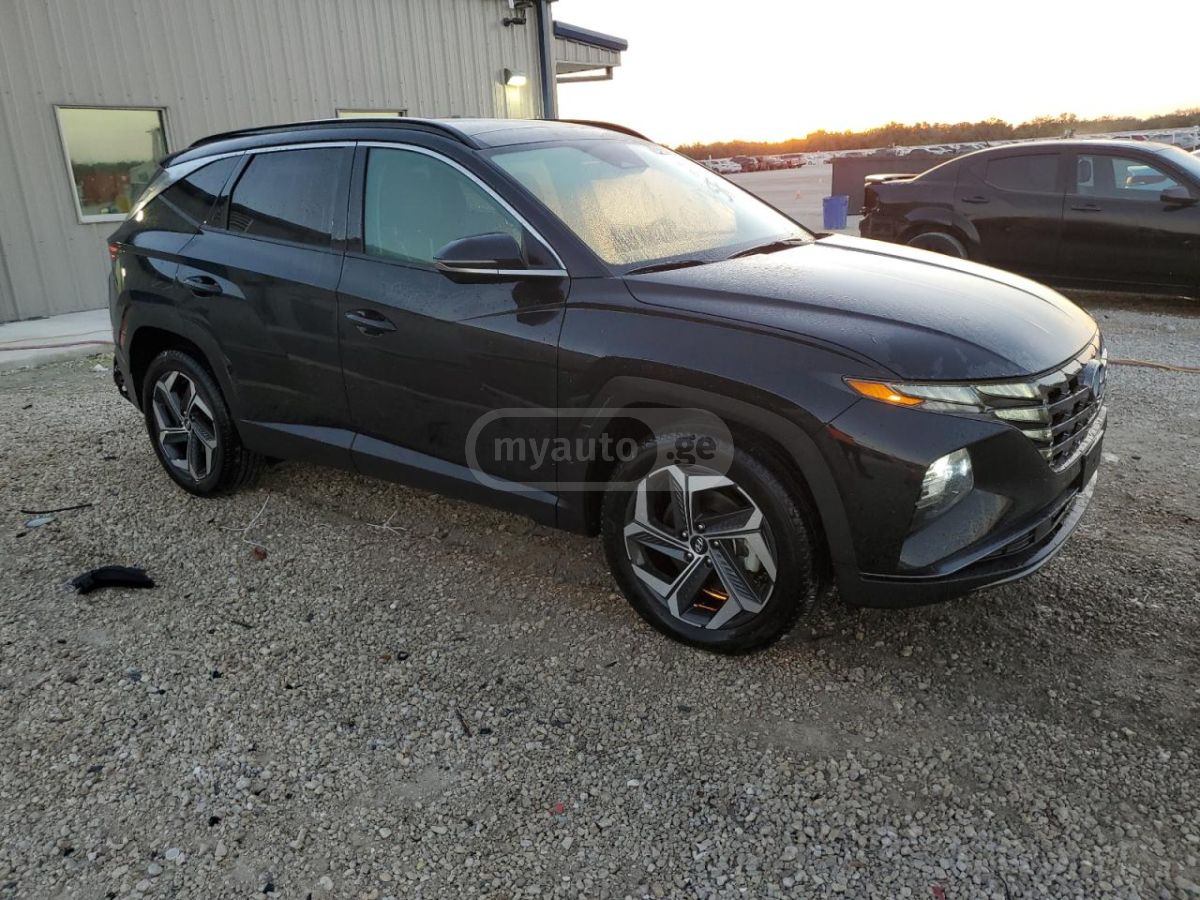 Hyundai Tucson - фото 1