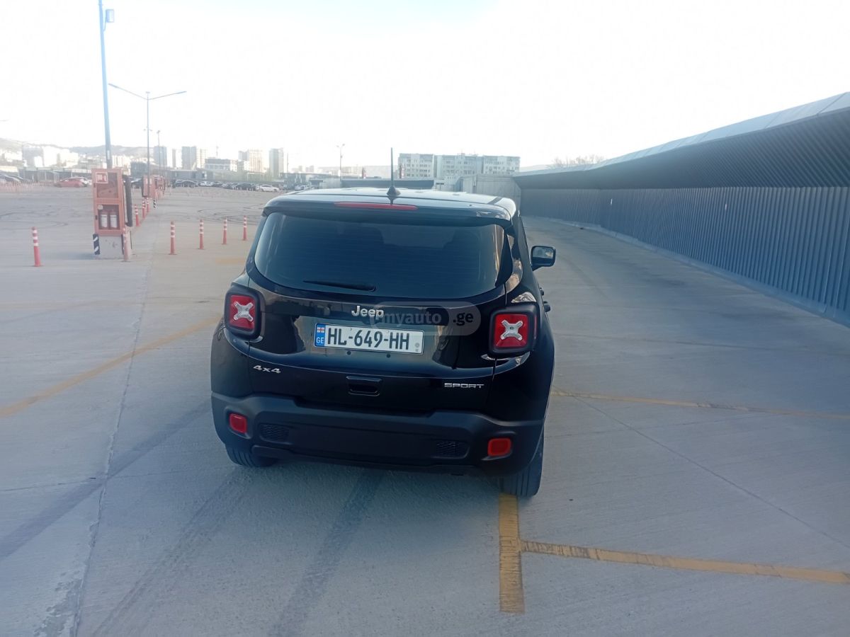 Jeep Renegade - фото 6