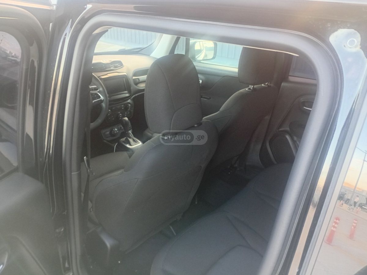 Jeep Renegade - фото 7