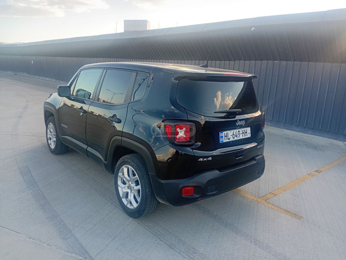 Jeep Renegade - фото 8