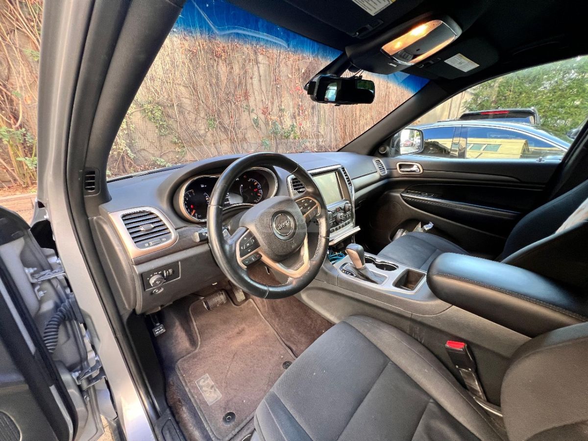 Jeep Grand Cherokee - фото 9