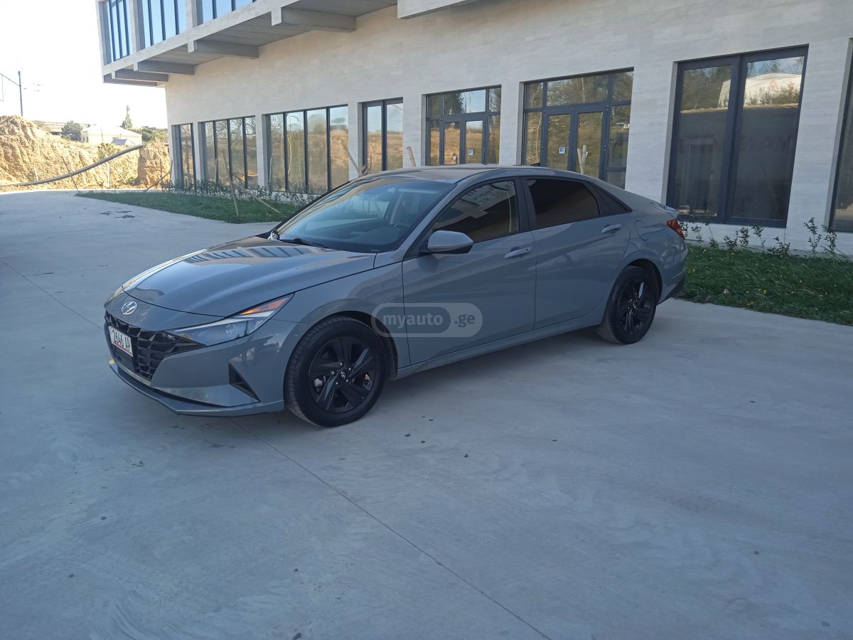 Hyundai Elantra - фото 11