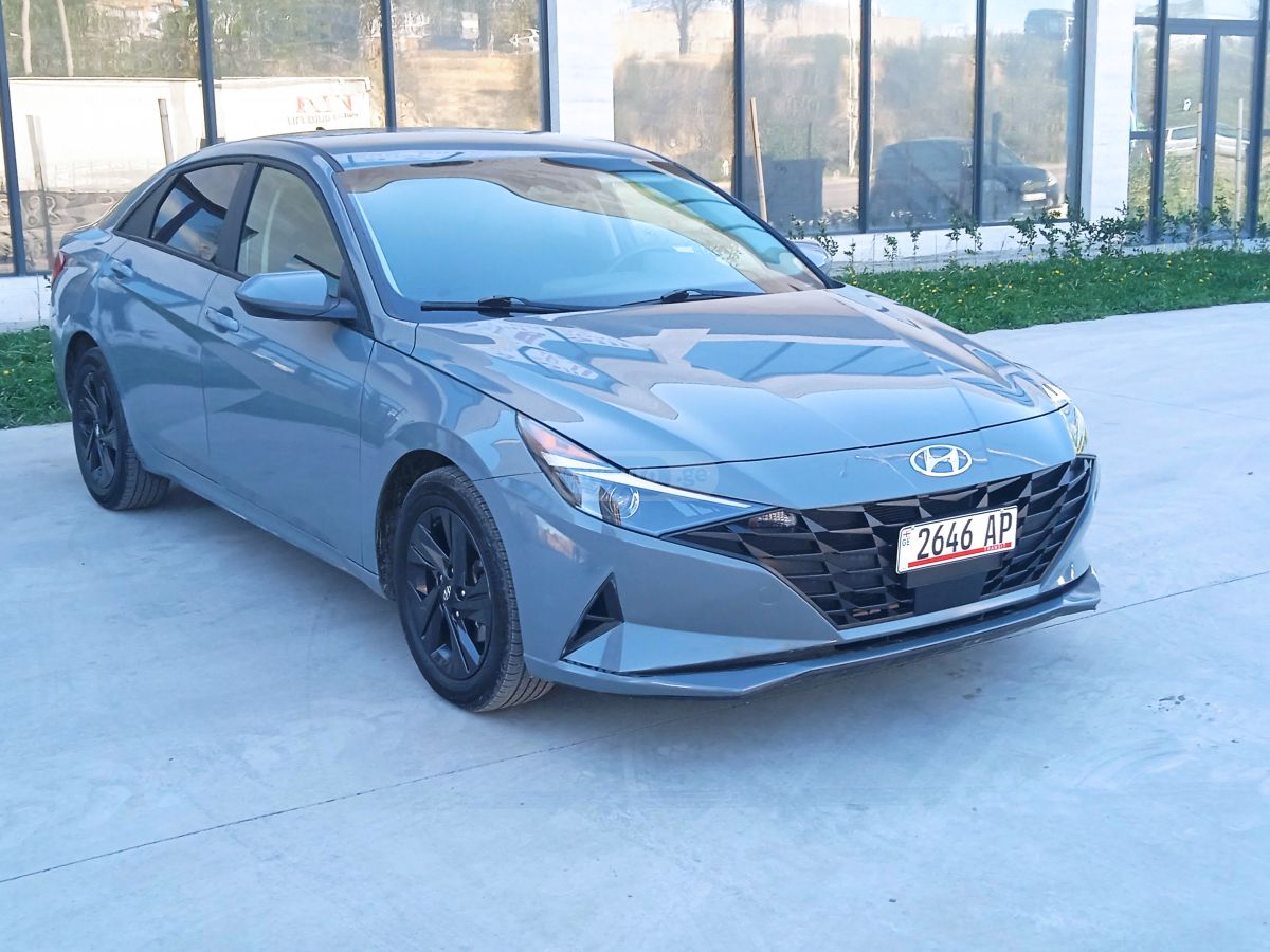 Hyundai Elantra - фото 12