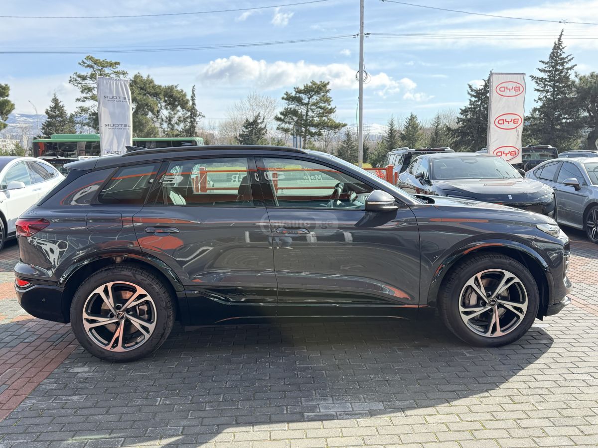 Audi Q6 E-Tron 2025 — миниатюра 10