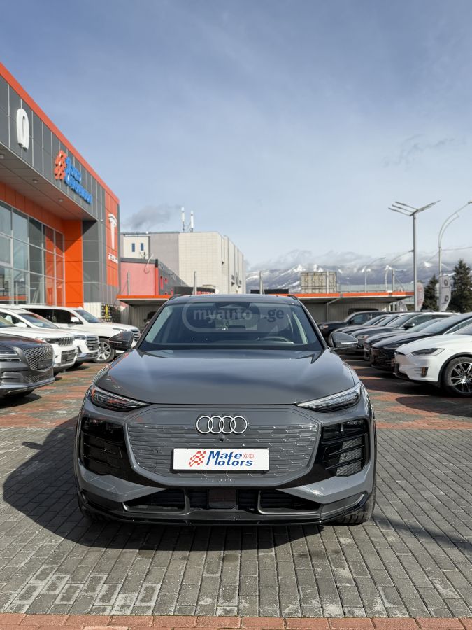 Audi Q6 E-Tron 2025 — миниатюра 2