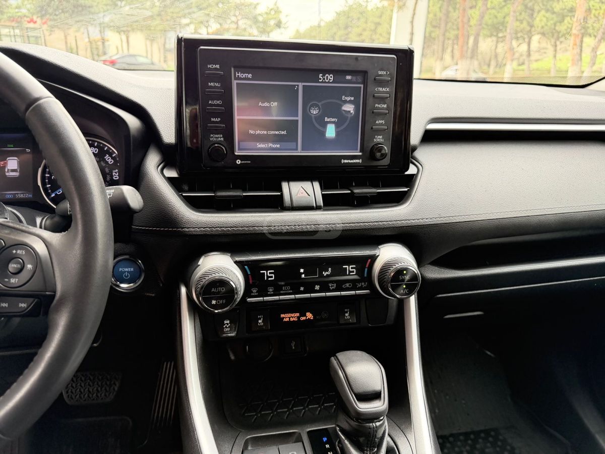 Toyota RAV 4 - фото 12