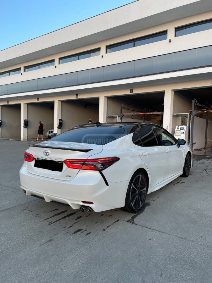 Toyota Camry - фото 6