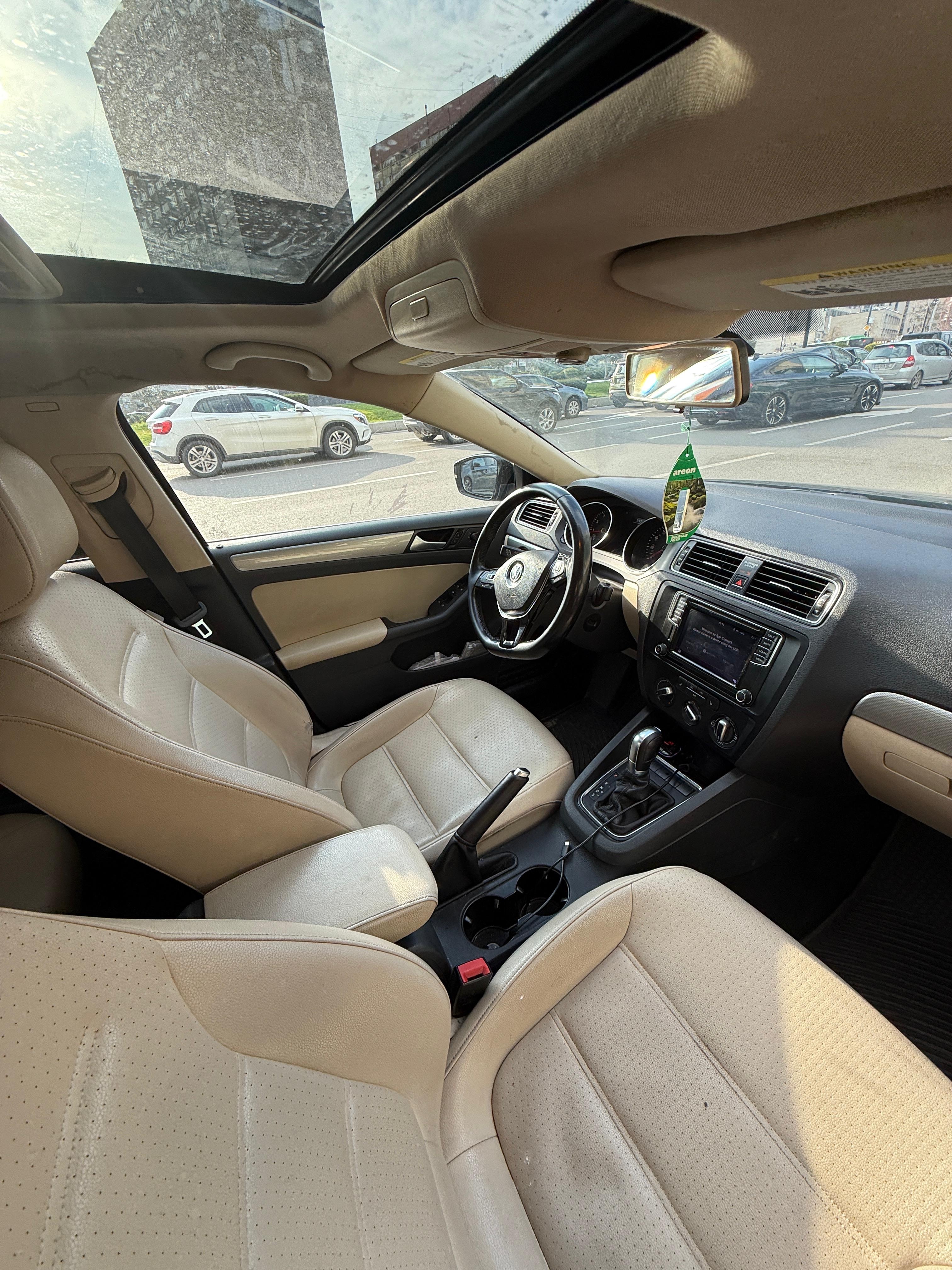 Volkswagen Jetta - фото 6