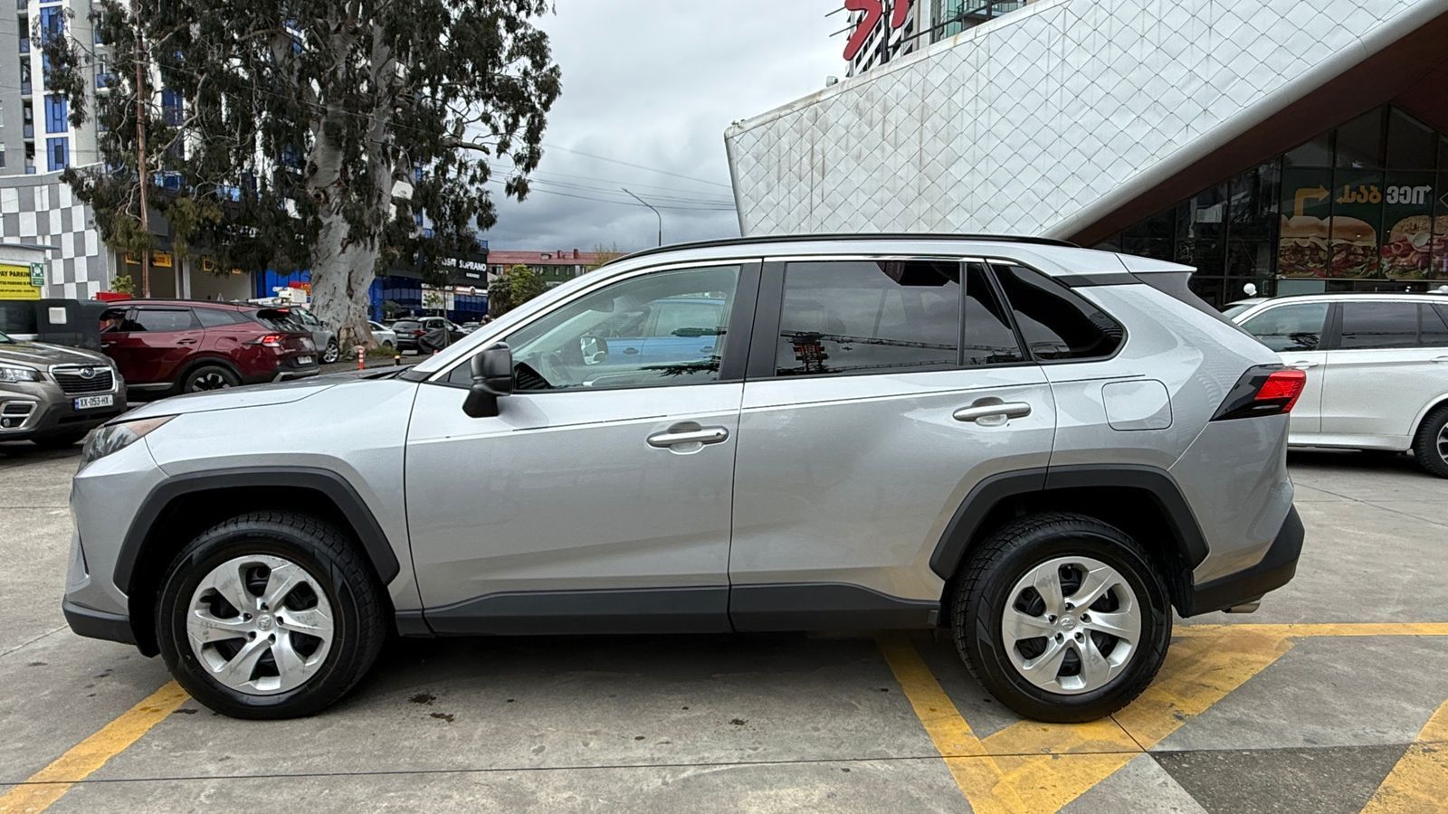 Toyota RAV 4 - фото 12