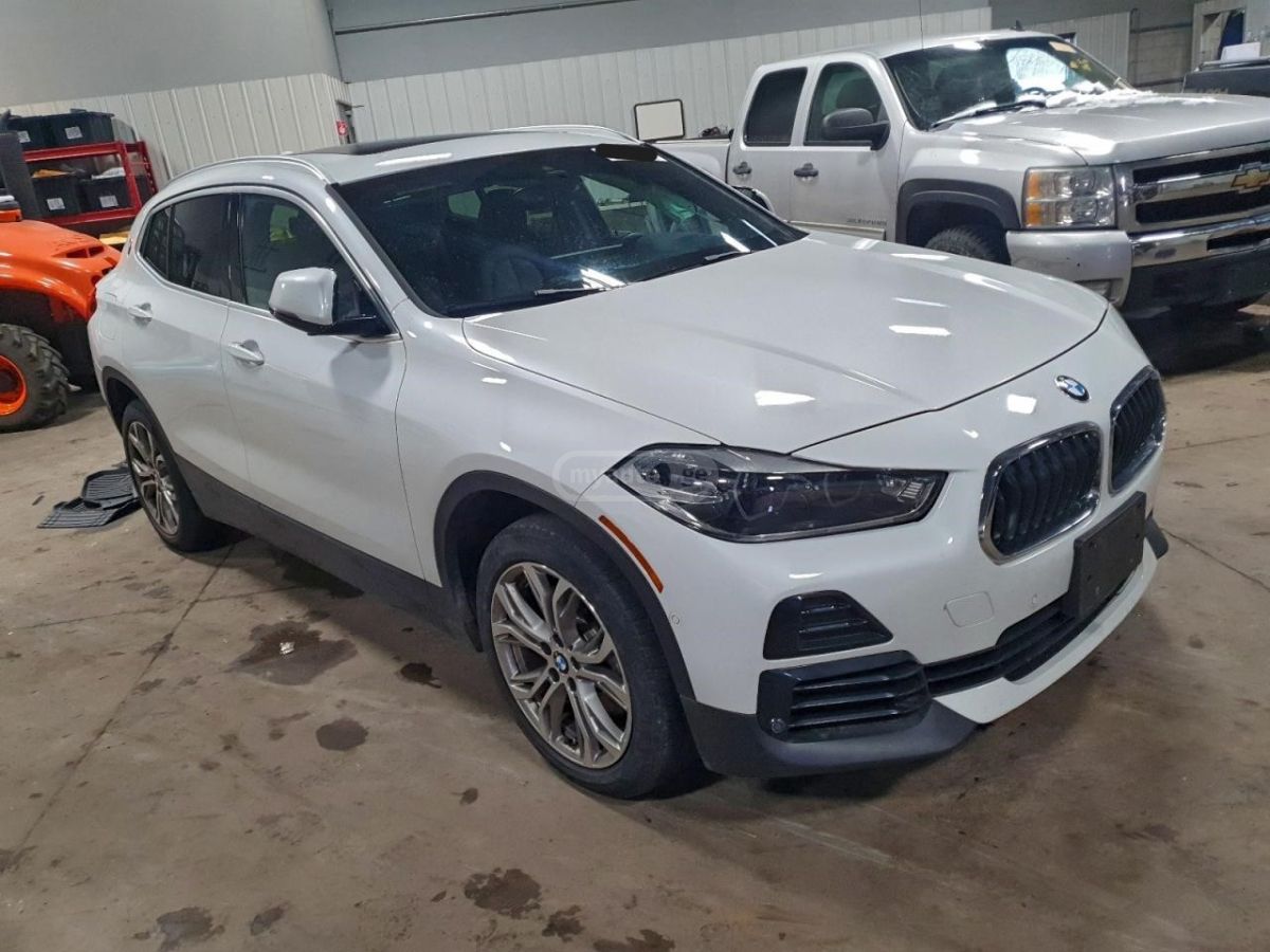 BMW X2 - фото 1