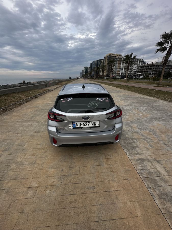 Subaru Base 4dr All-Wheel Drive Hatch — миниатюра 7