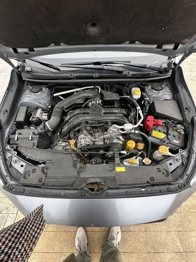 Subaru Base 4dr All-Wheel Drive Hatch — миниатюра 8