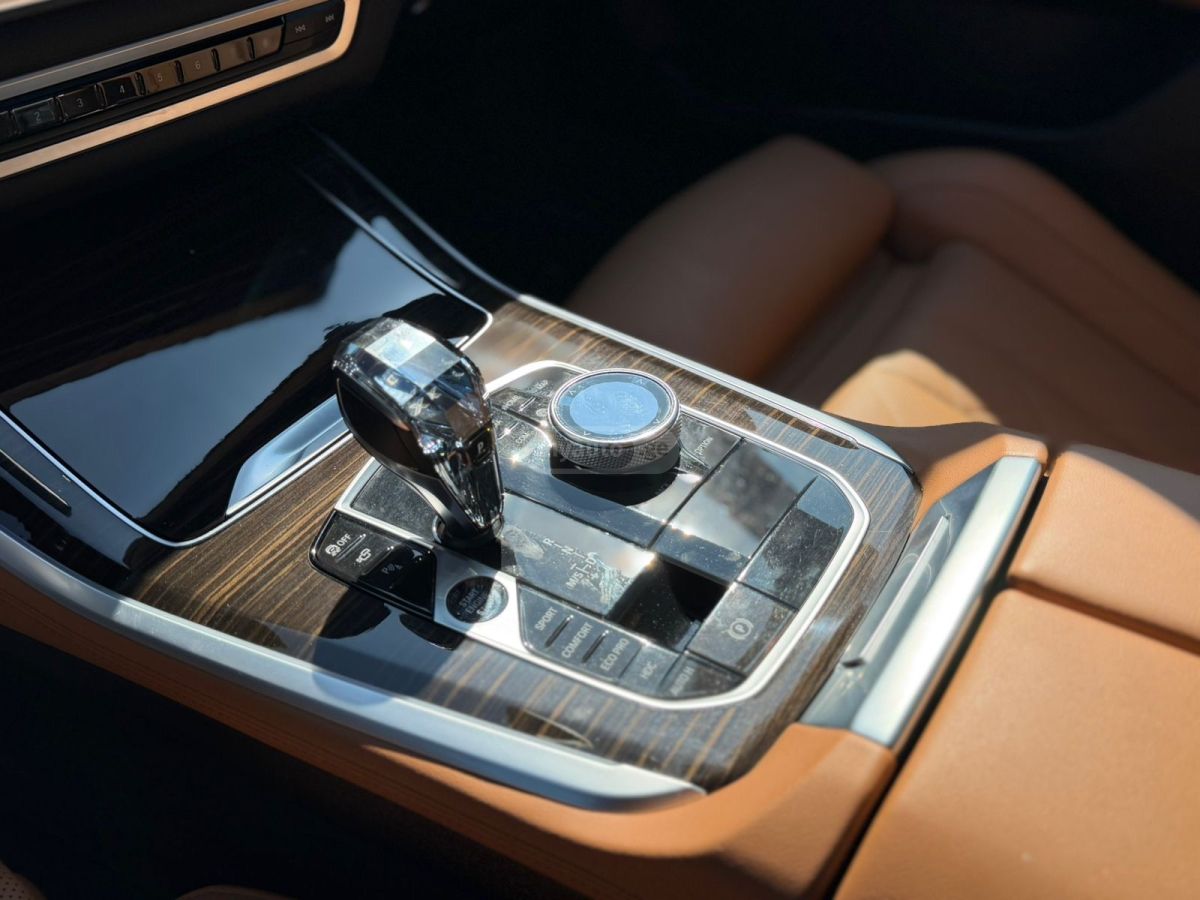 BMW X5 - фото 10