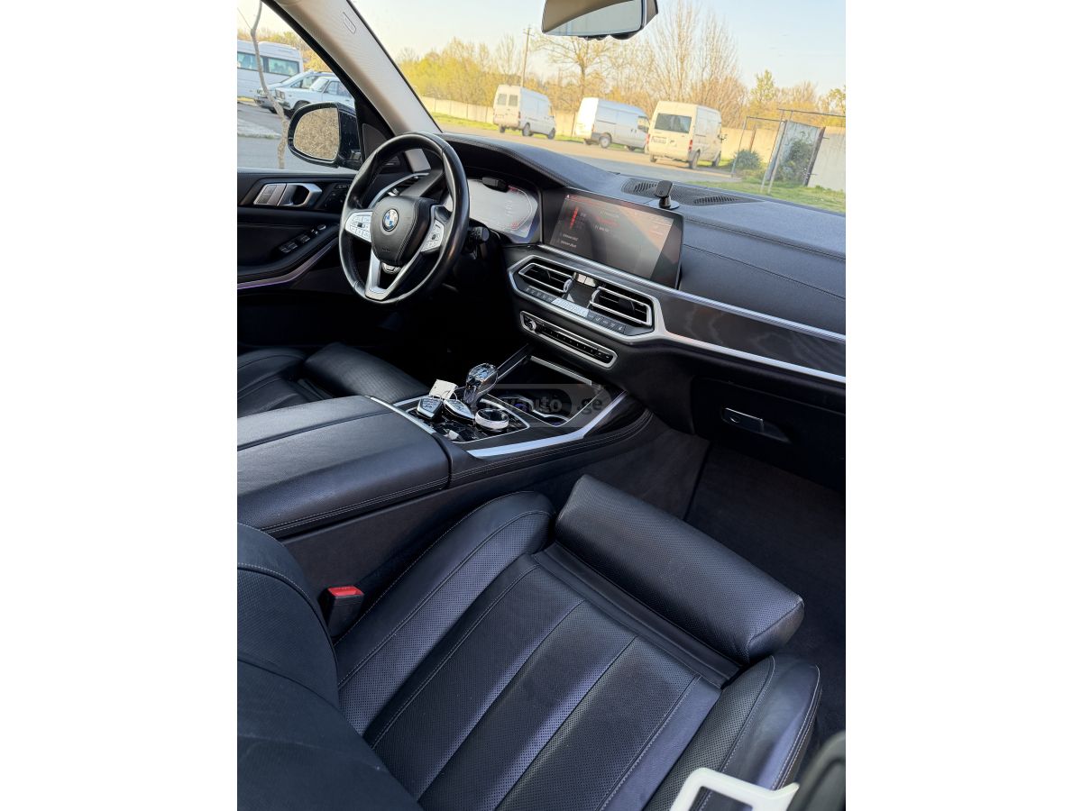 BMW X7 - фото 10