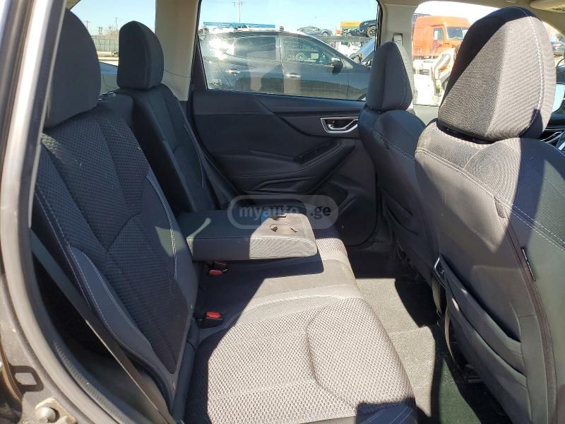 Subaru Forester - фото 11