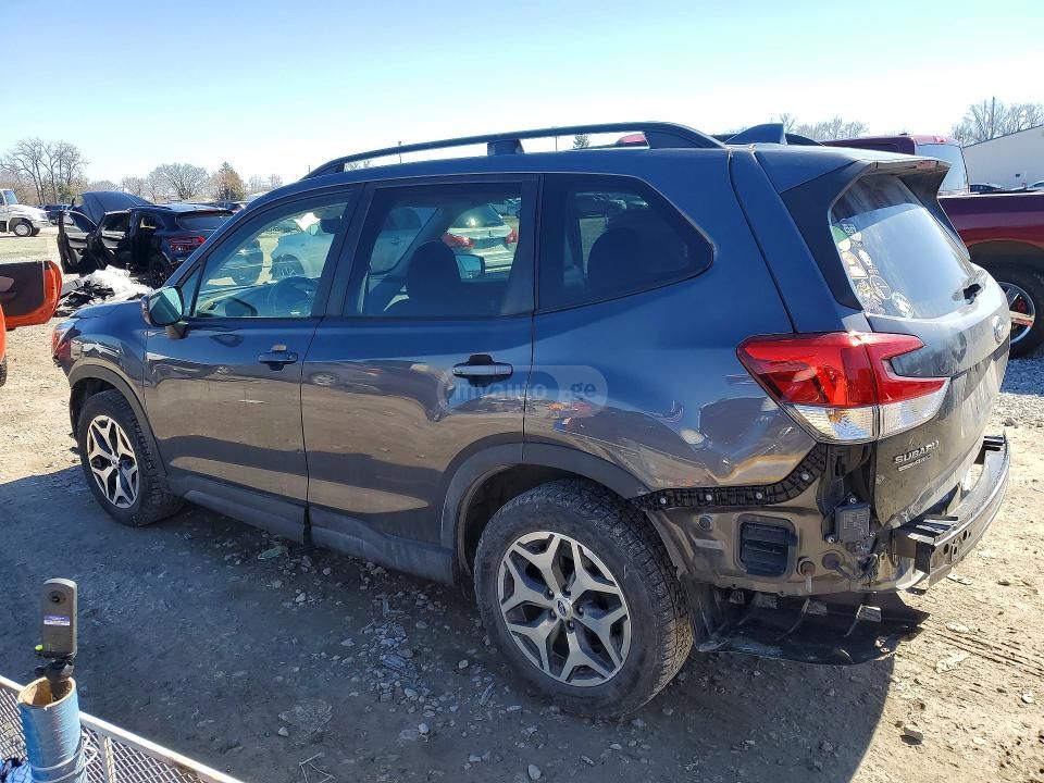 Subaru Forester - фото 2