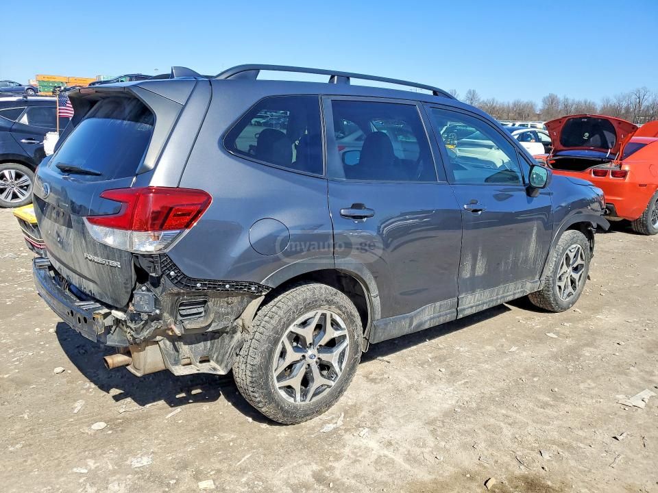 Subaru Forester - фото 3