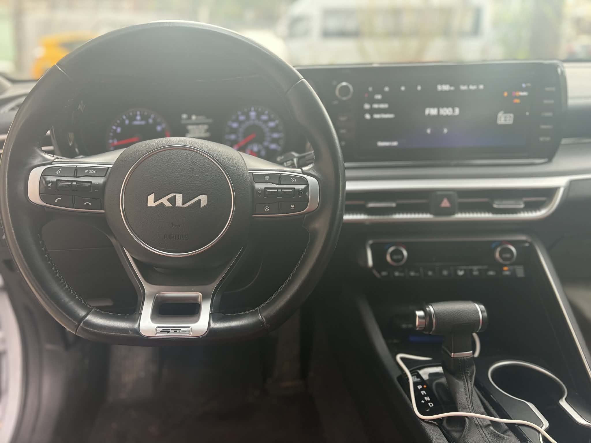 Kia K5 - фото 13
