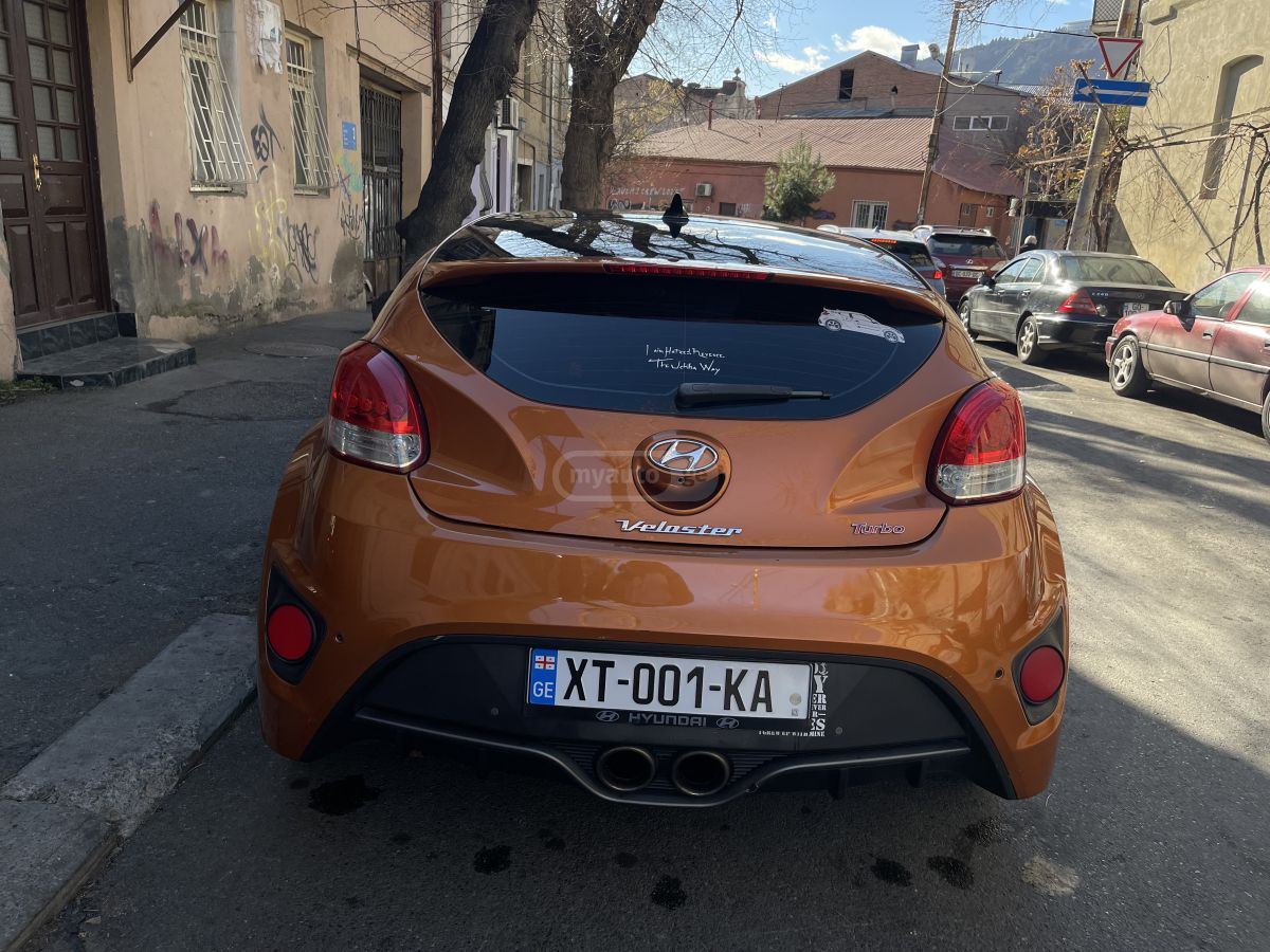 Hyundai Veloster - фото 6