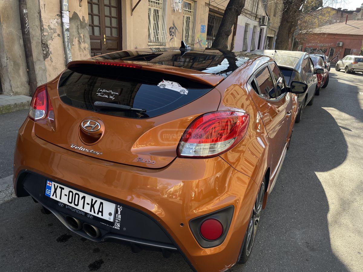 Hyundai Veloster - фото 7