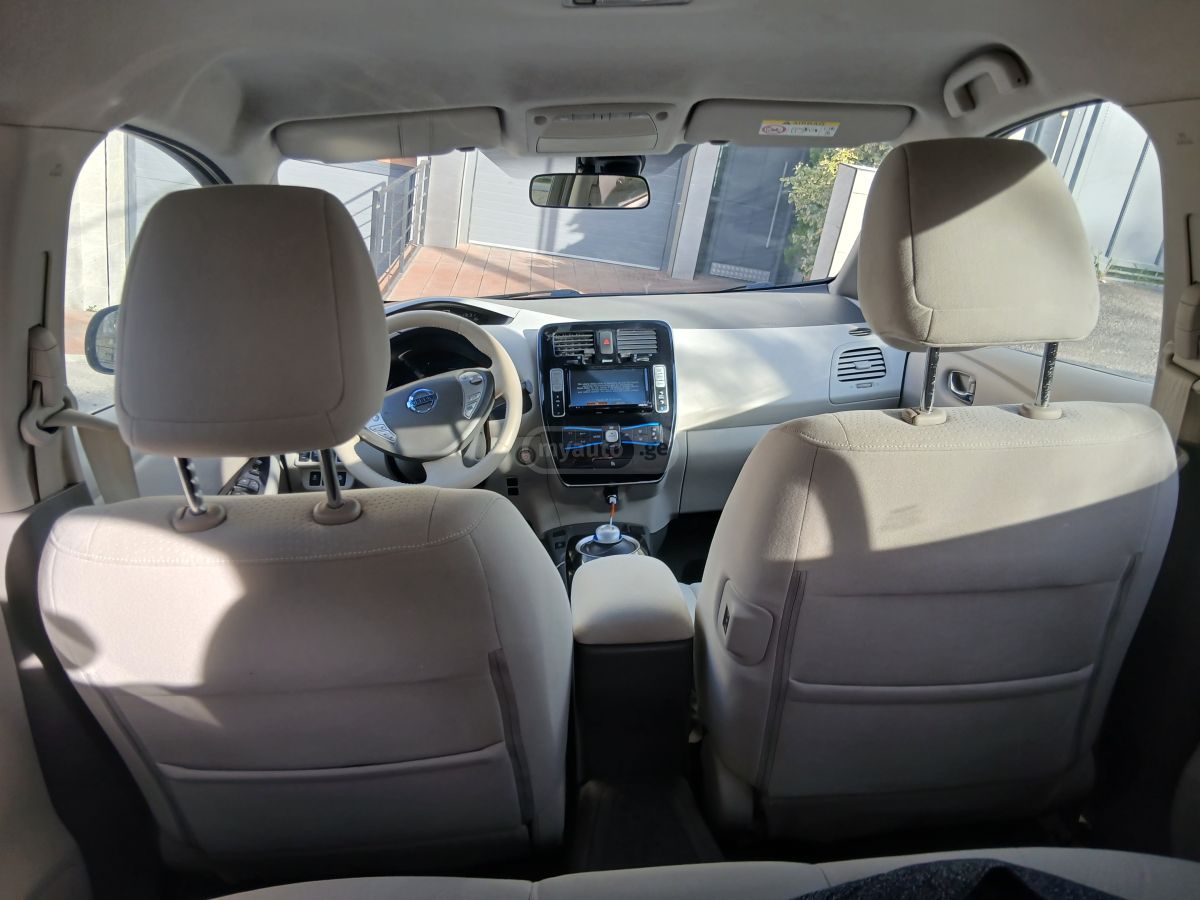 Nissan Leaf - фото 3