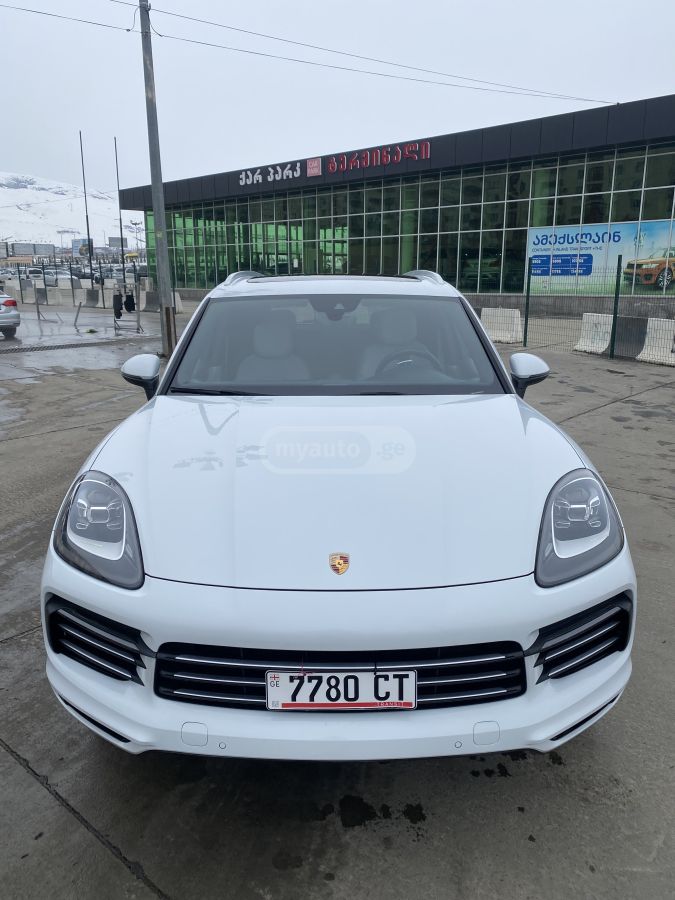 Porsche Cayenne 2023 — миниатюра 3