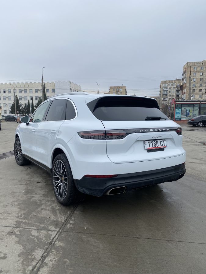 Porsche Cayenne 2023 — миниатюра 7