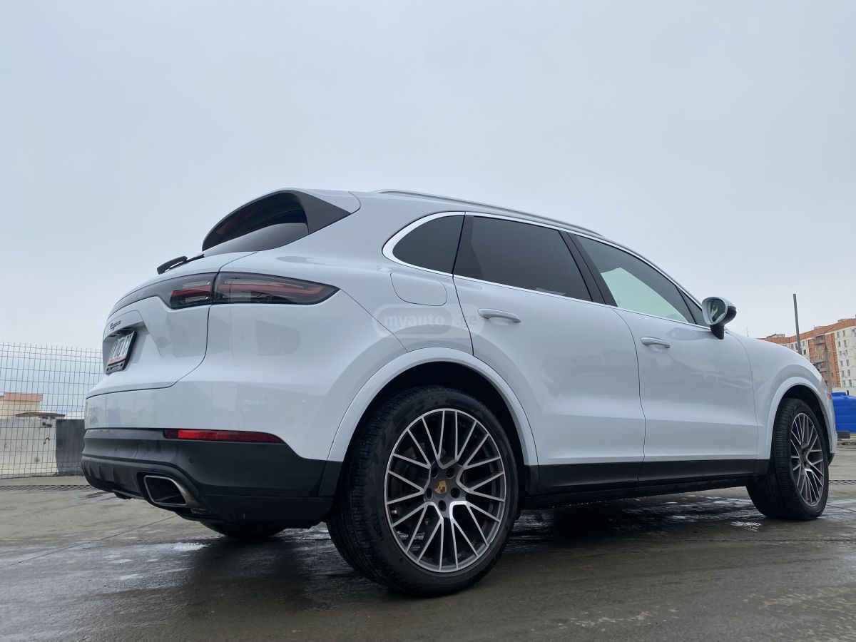 Porsche Cayenne 2023 — миниатюра 8