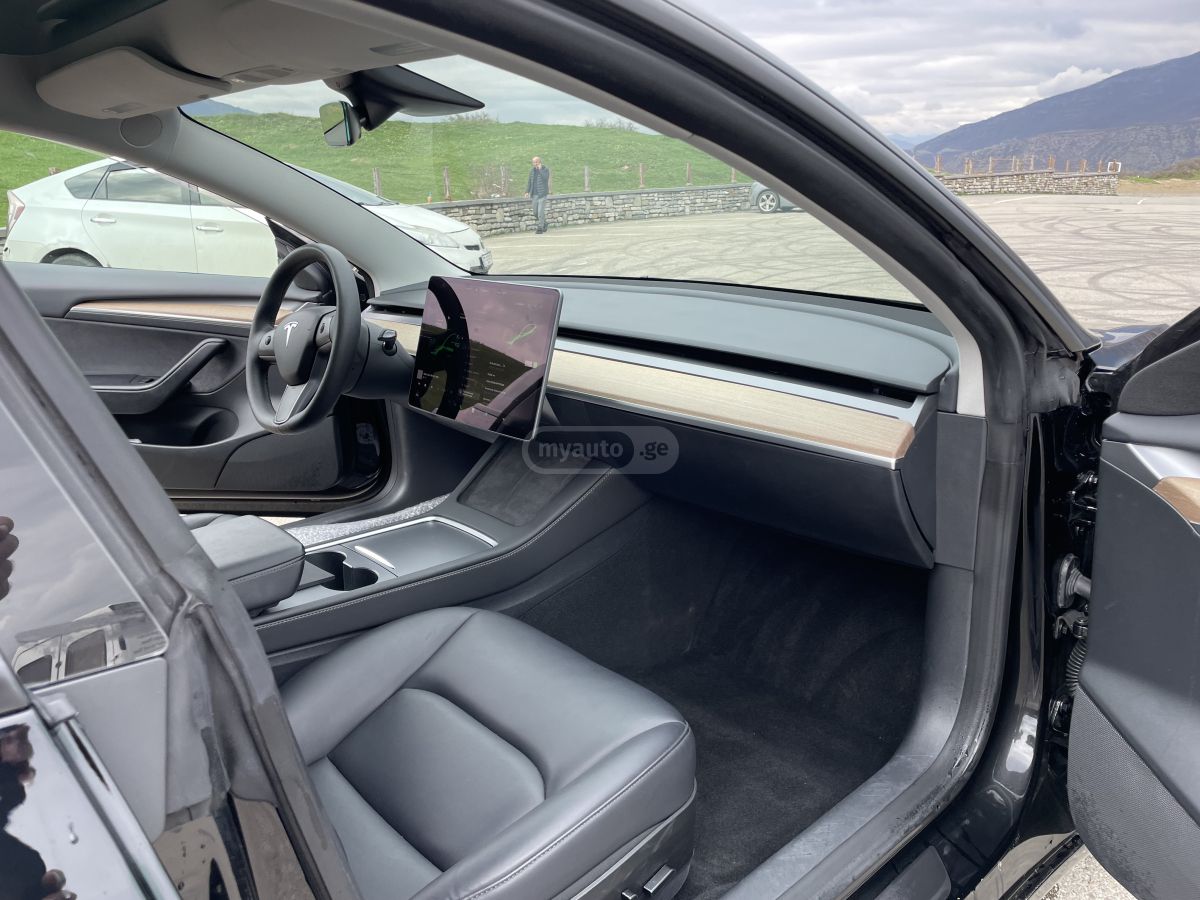 Tesla Performance Dual Motors 4X4 — миниатюра 11