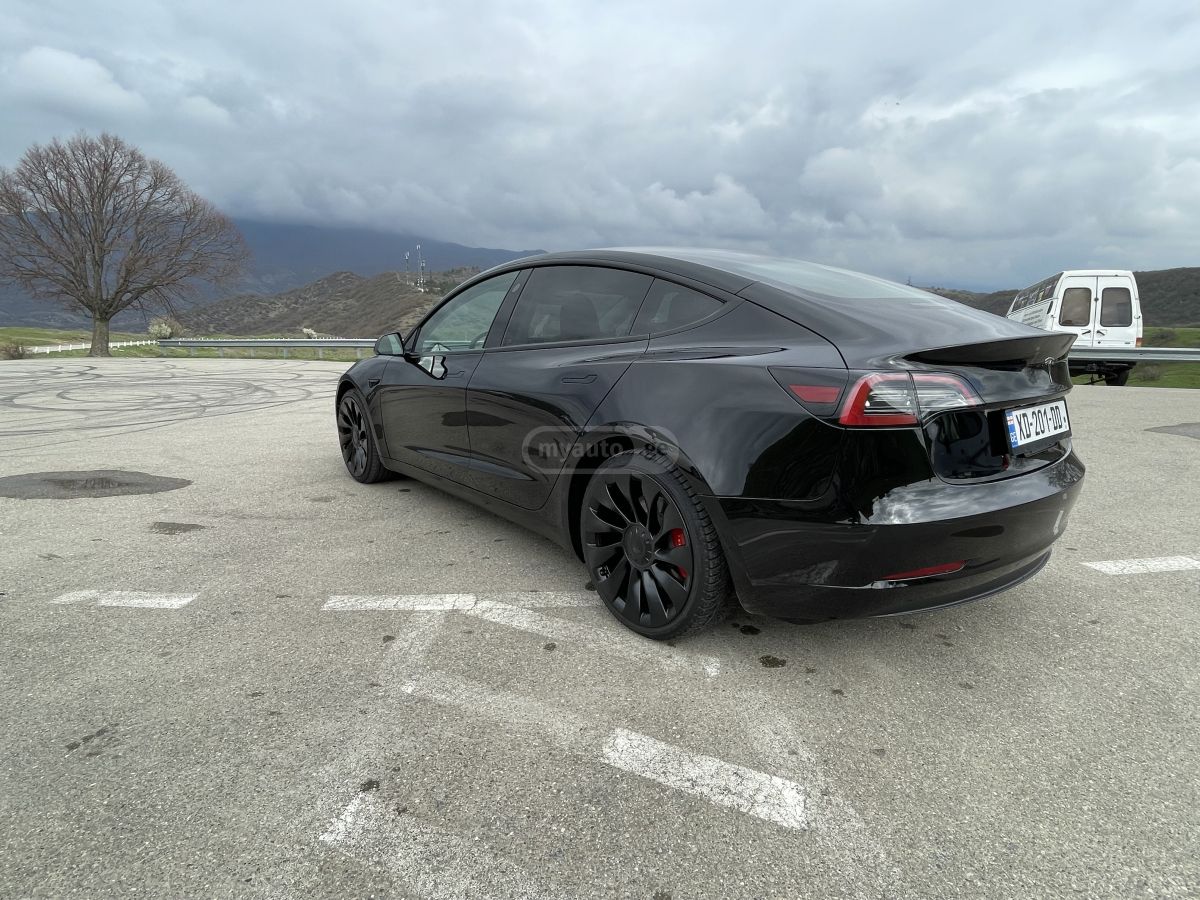 Tesla Performance Dual Motors 4X4 — миниатюра 4