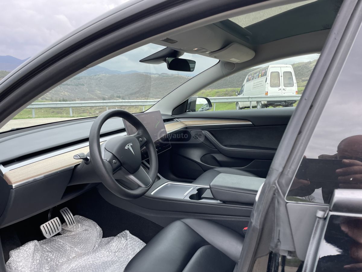 Tesla Performance Dual Motors 4X4 — миниатюра 8