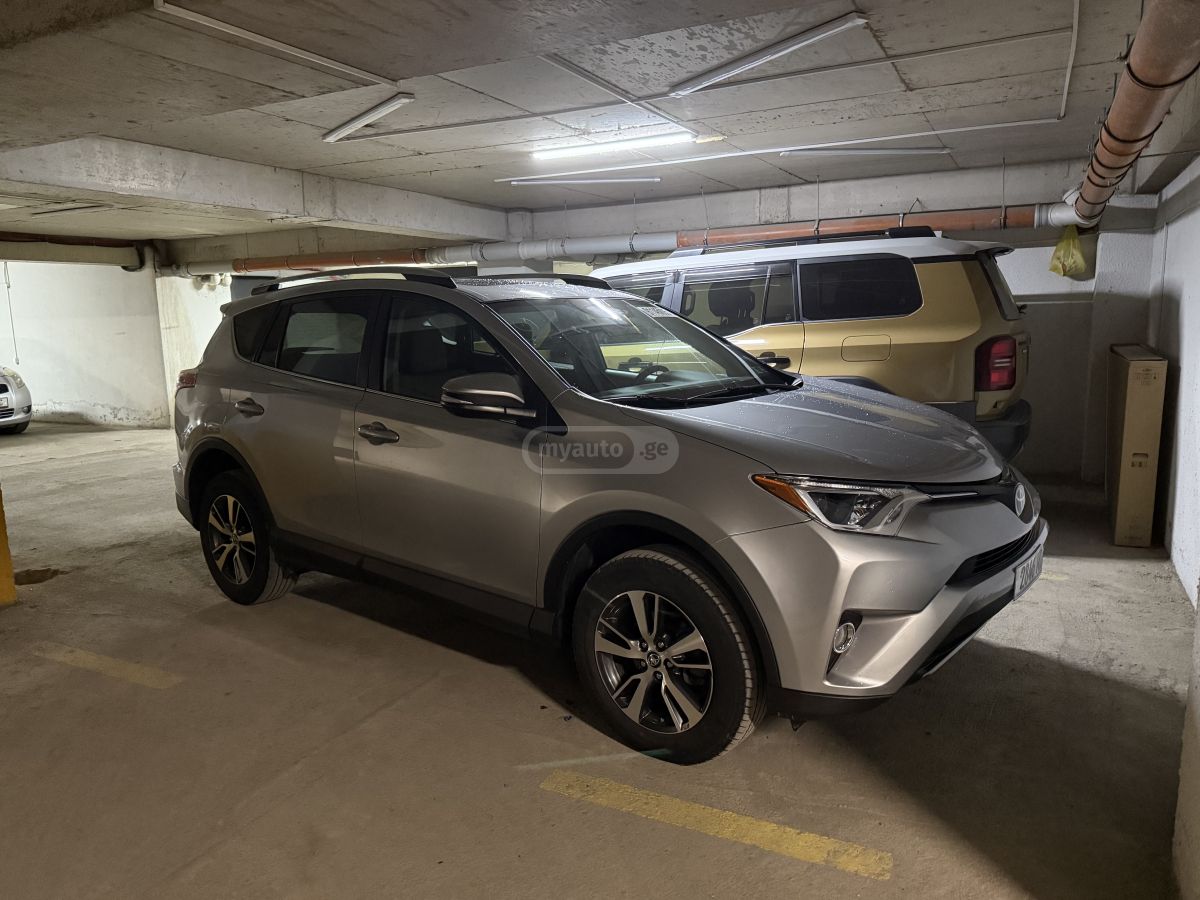 Toyota RAV 4 - фото 3
