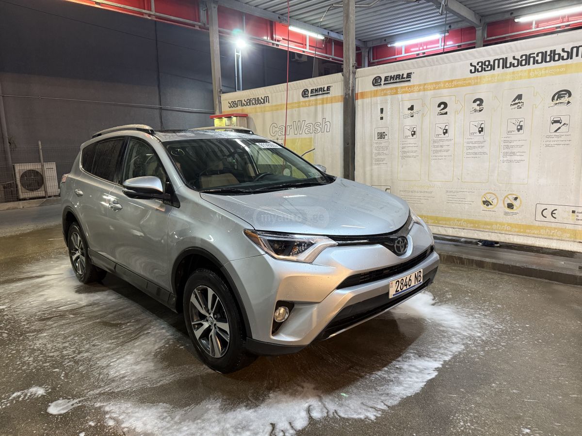 Toyota RAV 4 - фото 5