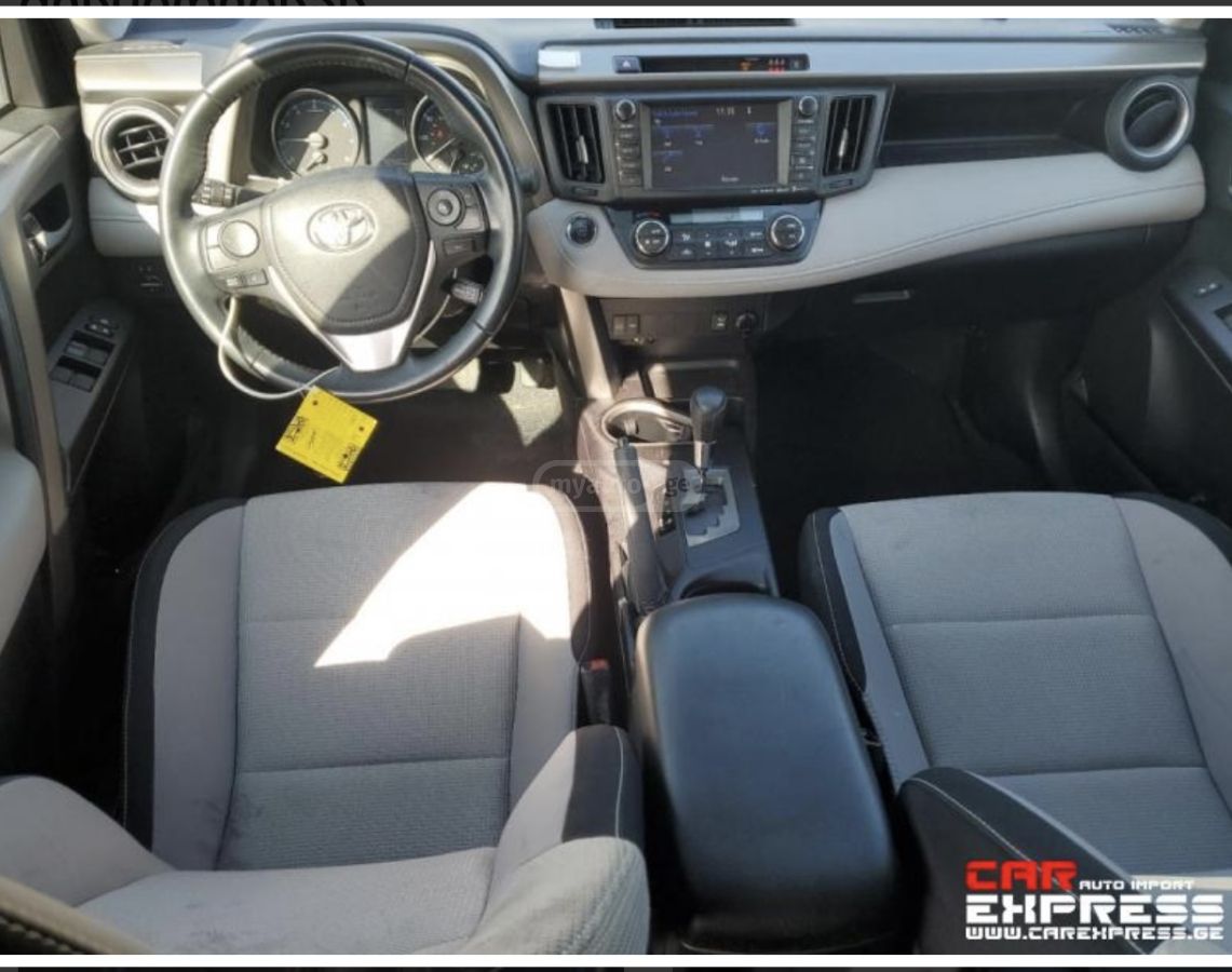 Toyota RAV 4 - фото 9