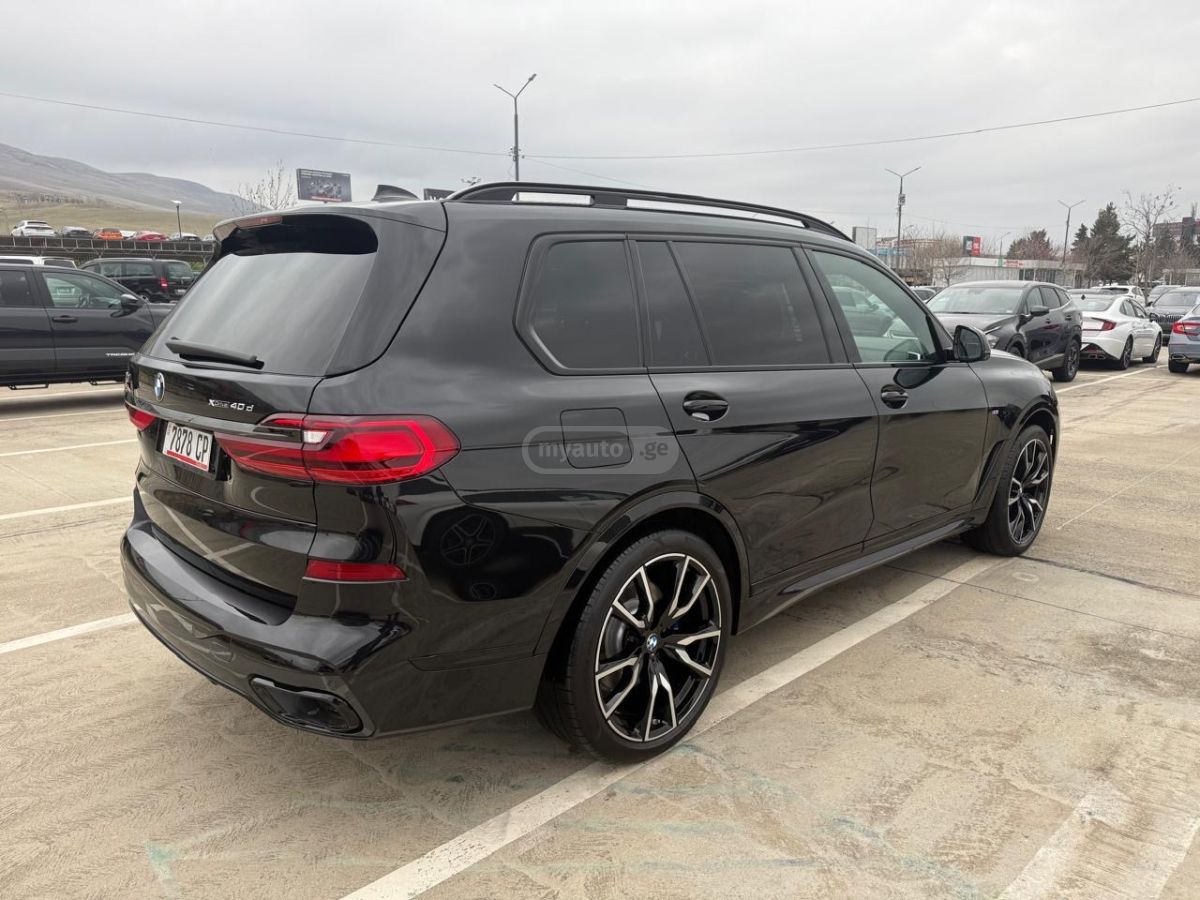 BMW X7 - фото 9
