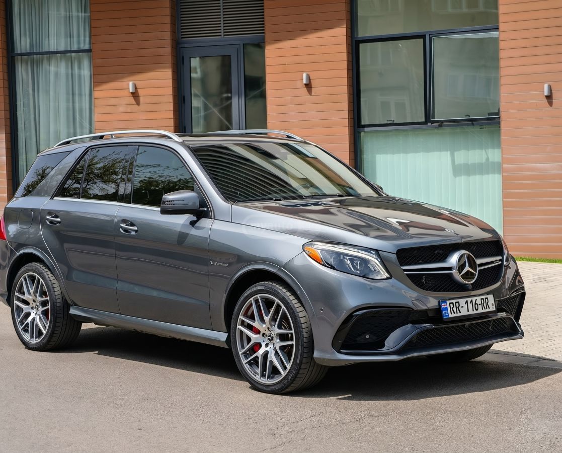 Mercedes-Benz GLE 63 AMG - фото 1