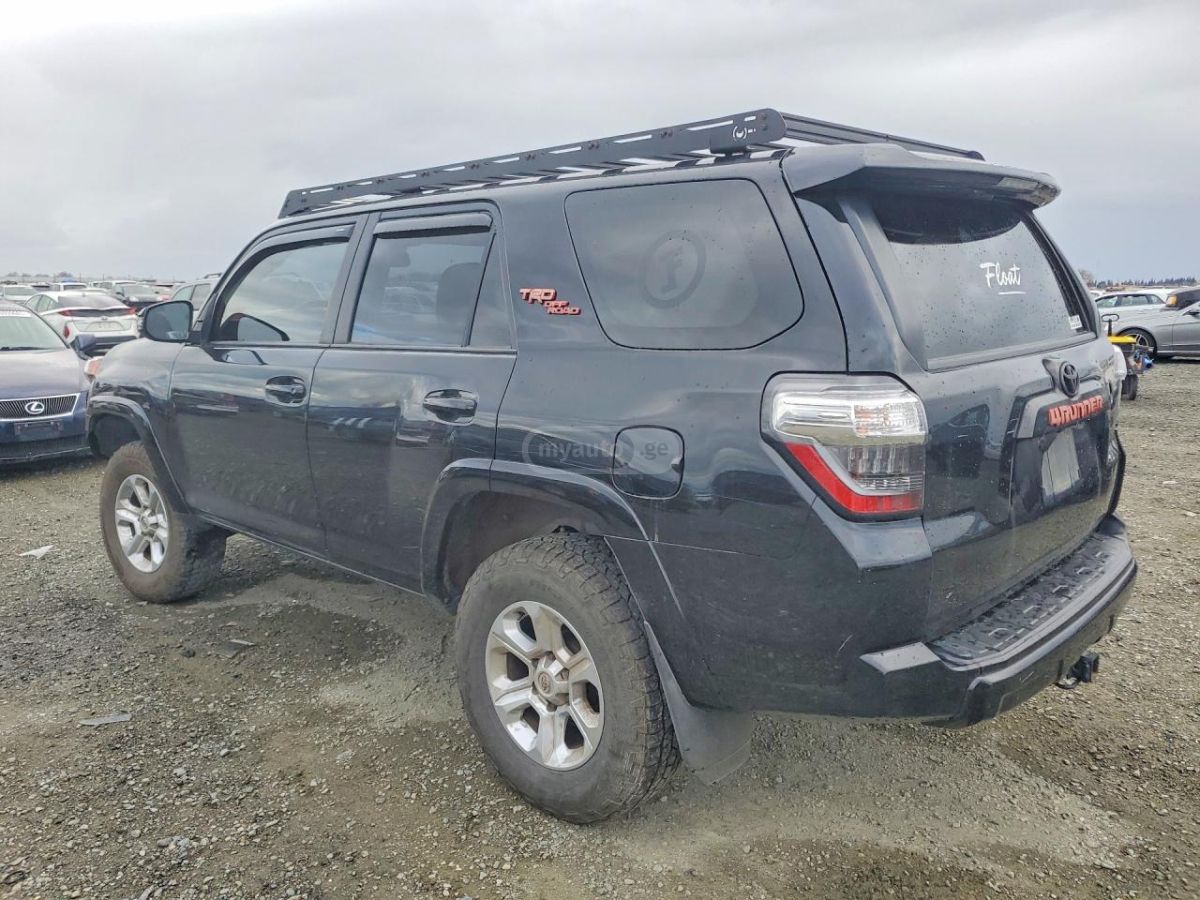 Toyota 4 Runner - фото 2