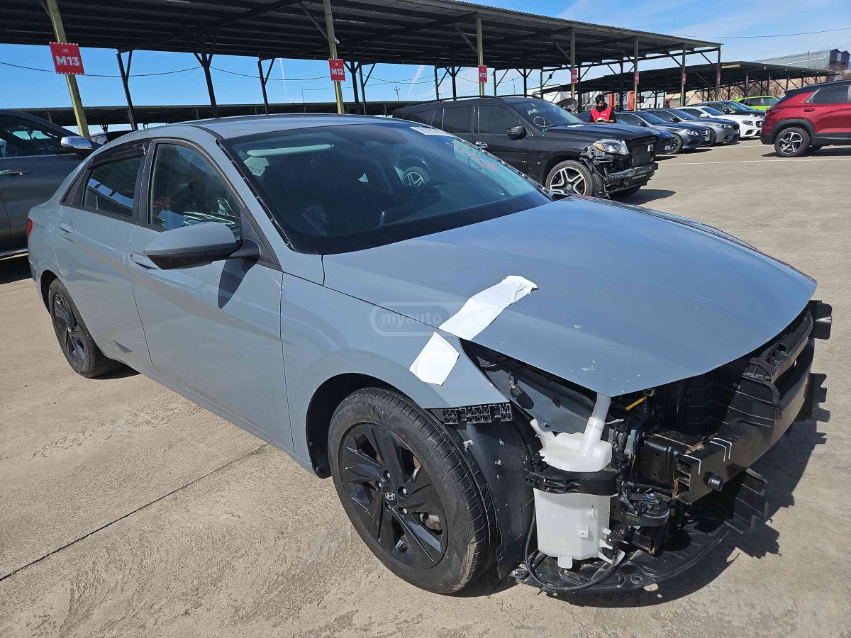 Hyundai Elantra - фото 9