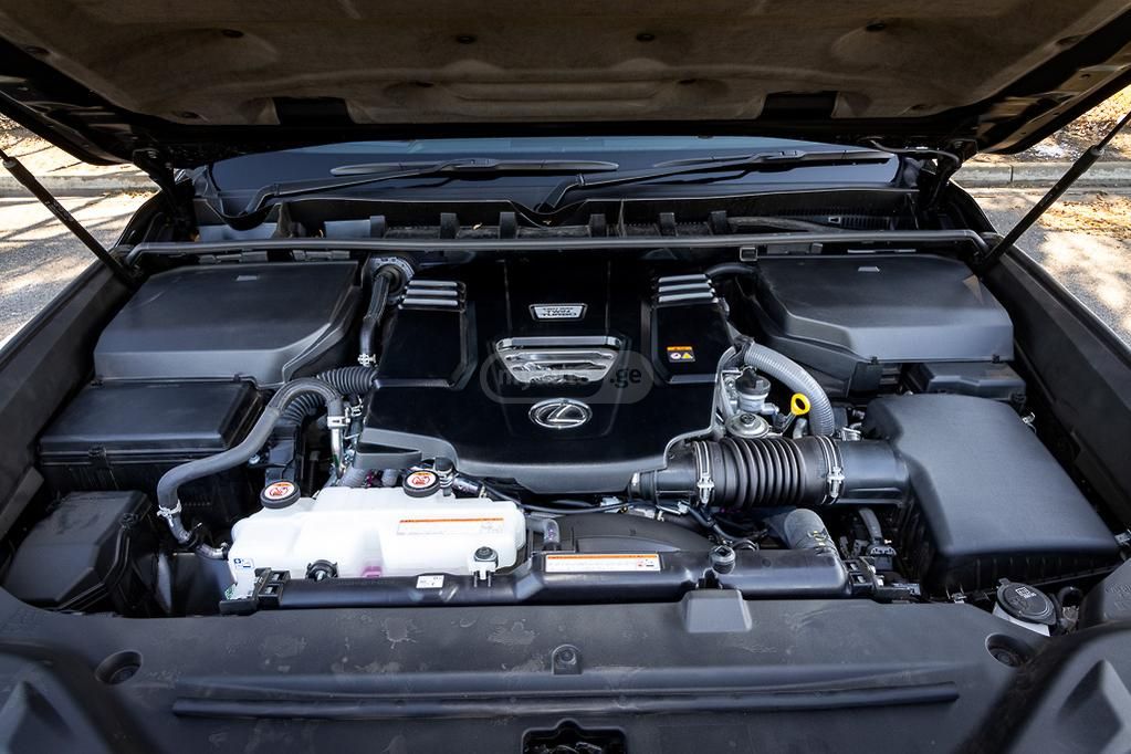 Lexus LX 500 - фото 5