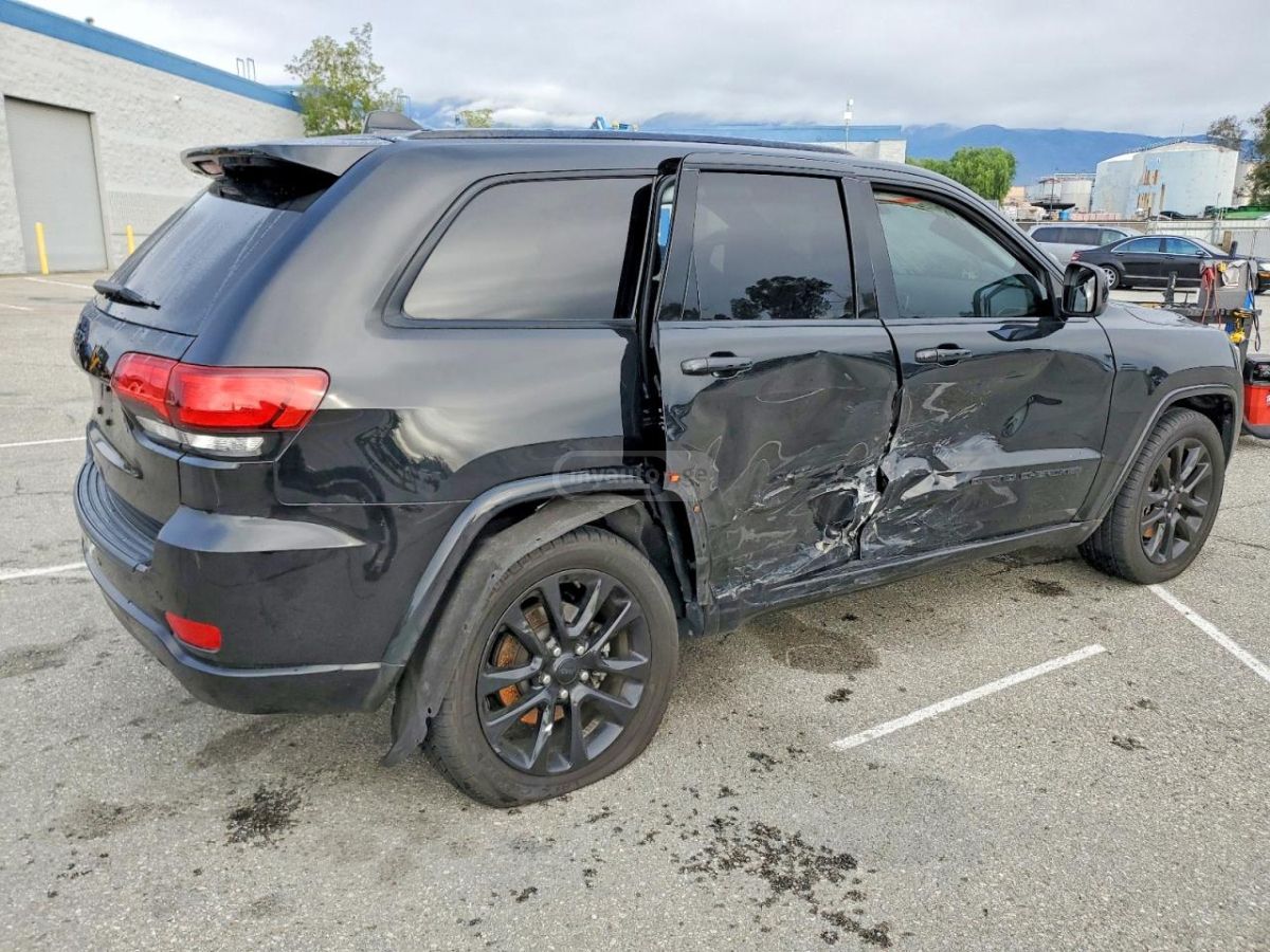 Jeep Grand Cherokee - фото 4