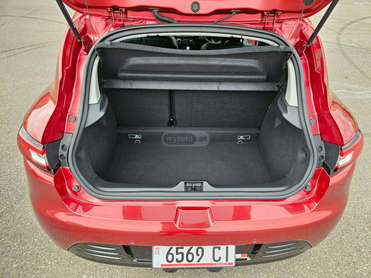 Renault Clio - фото 4