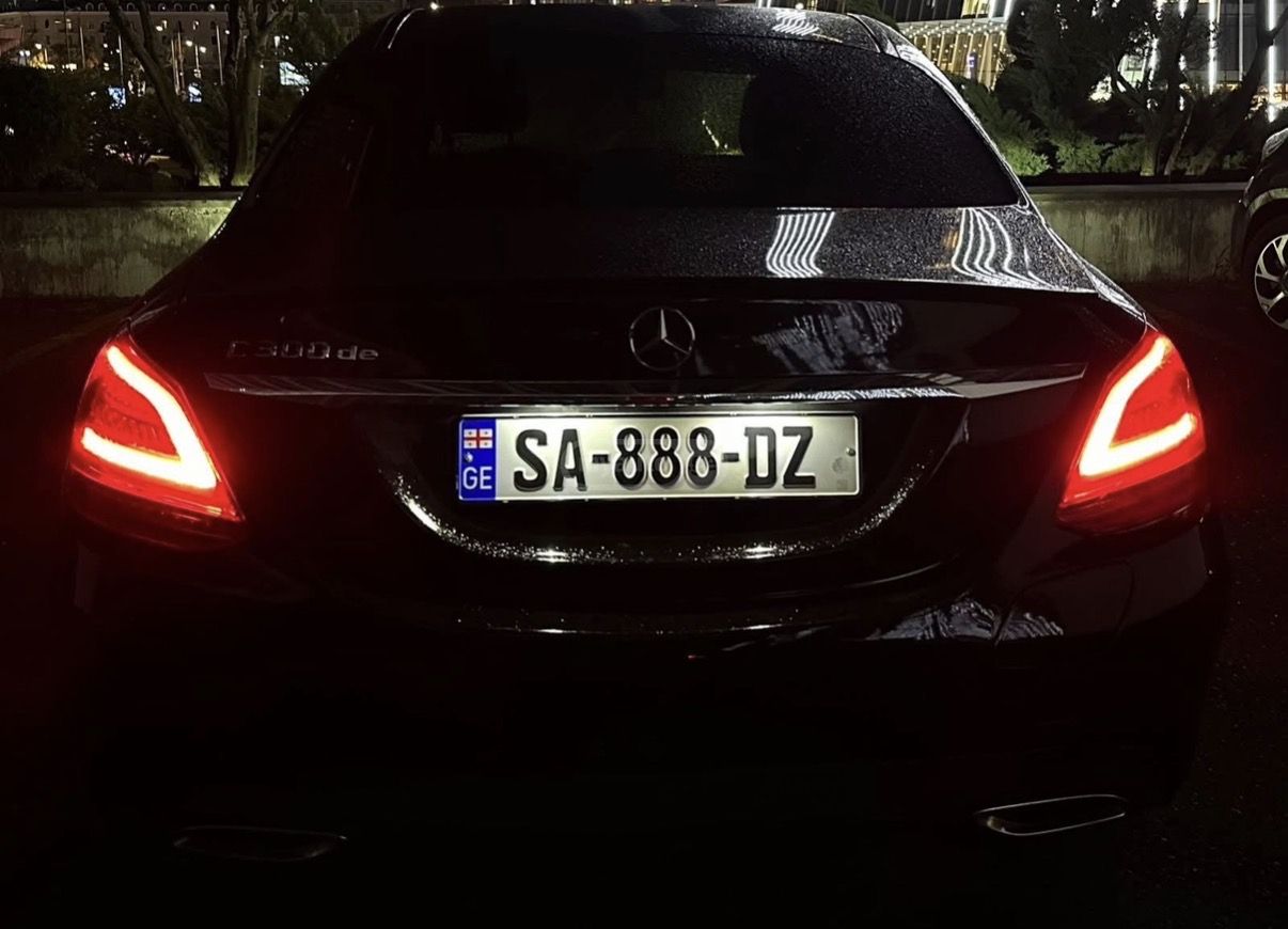 Mercedes-Benz C 300 - фото 3