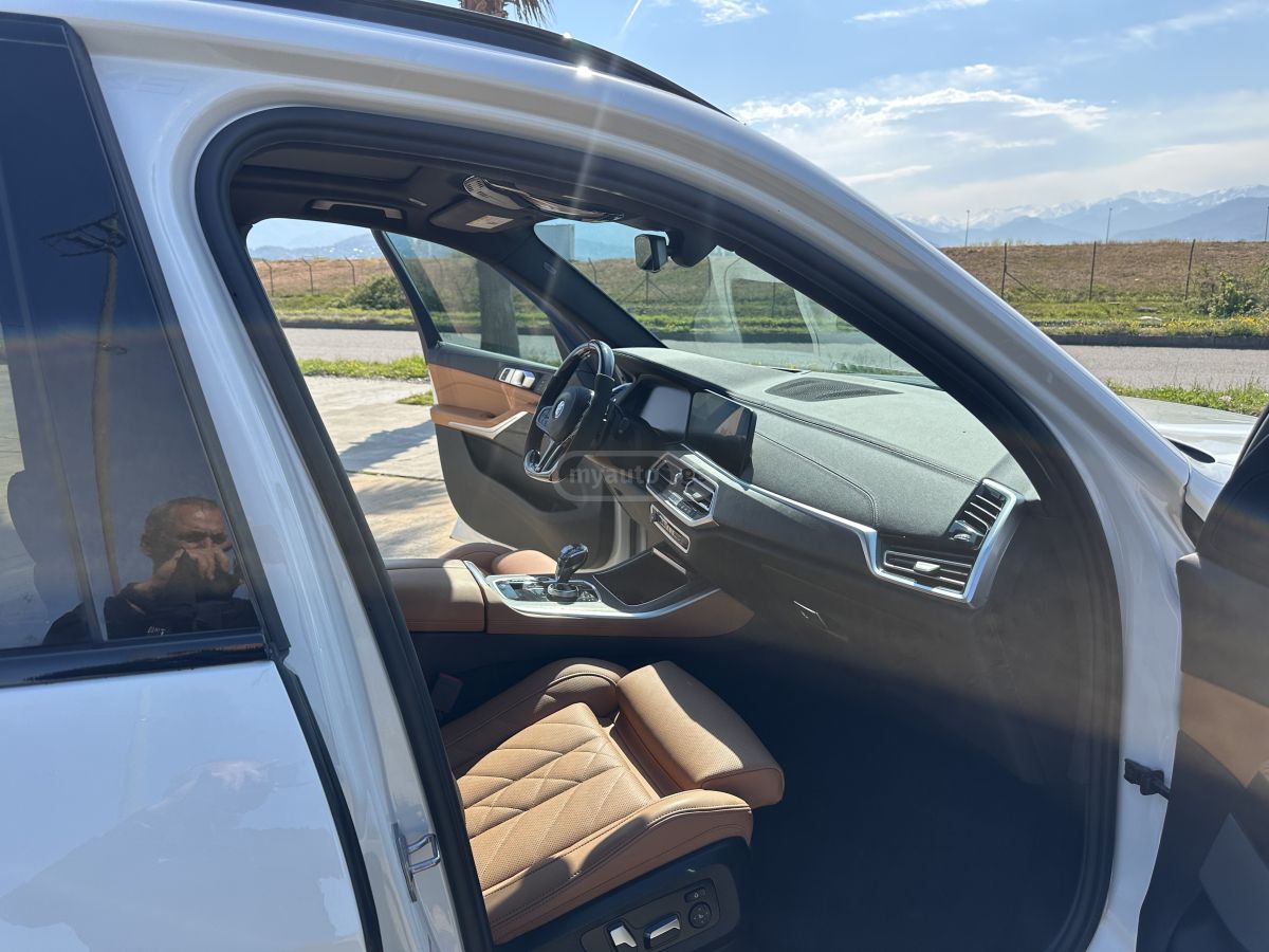BMW X5 - фото 10